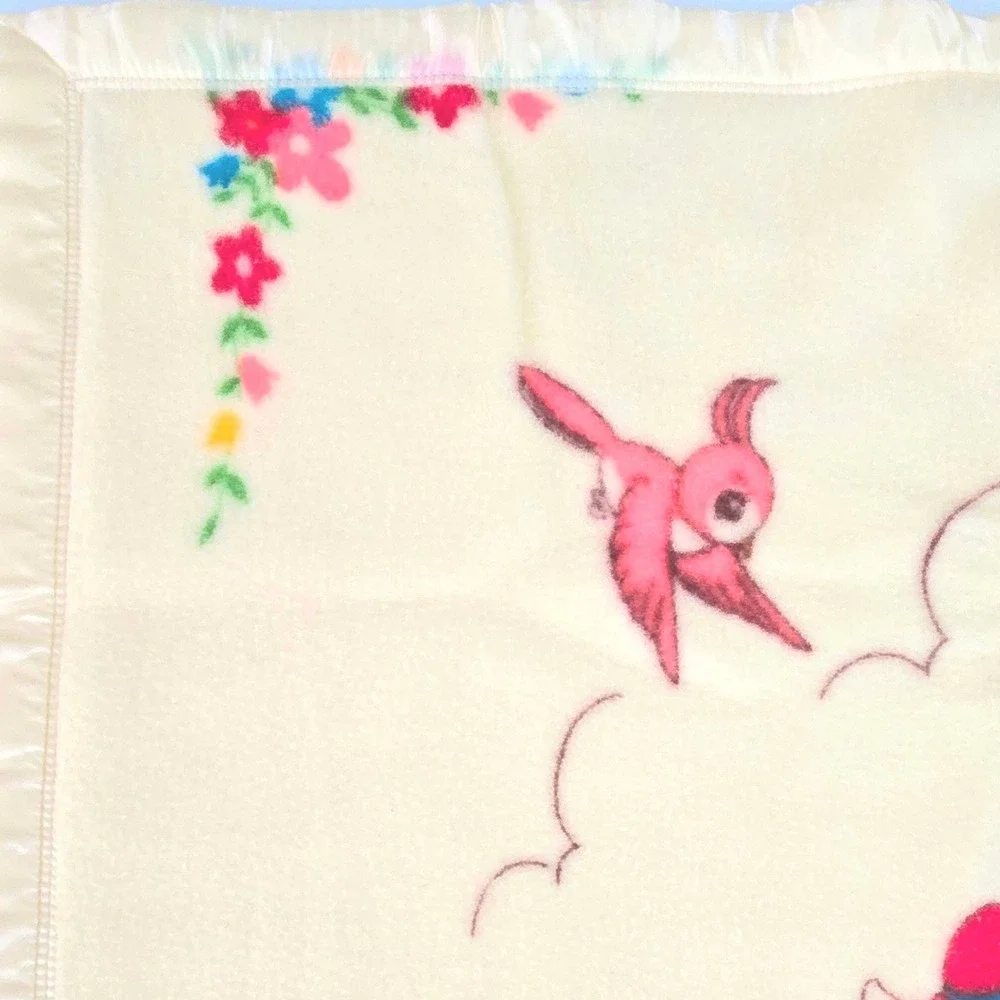 Vintage Satin Trim Infants Baby Blanket Cream Yellow Animal‎ Theme Taiwan